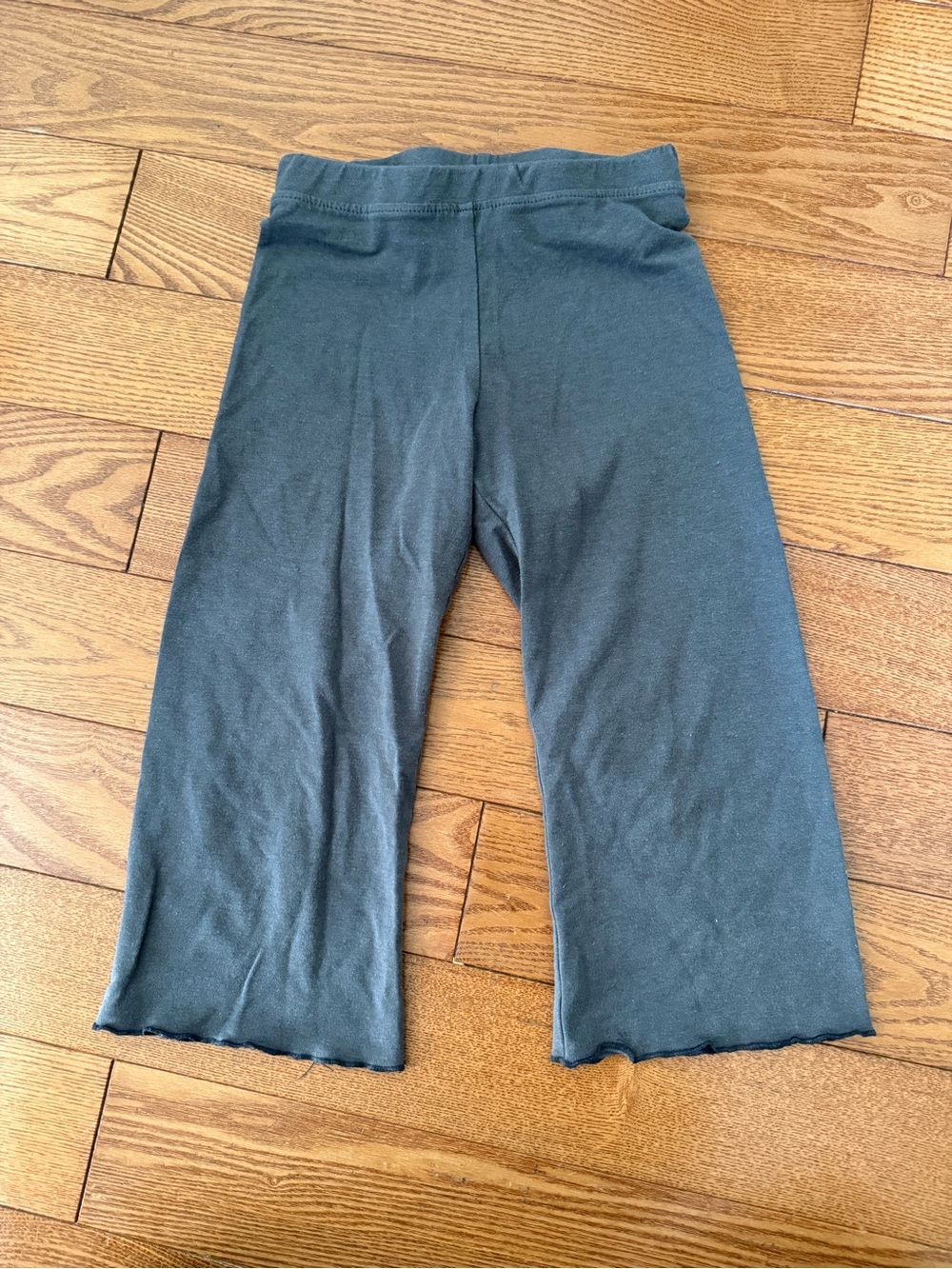Jax and Lennon Size 5/6 Lettuce Hem Crop Pants